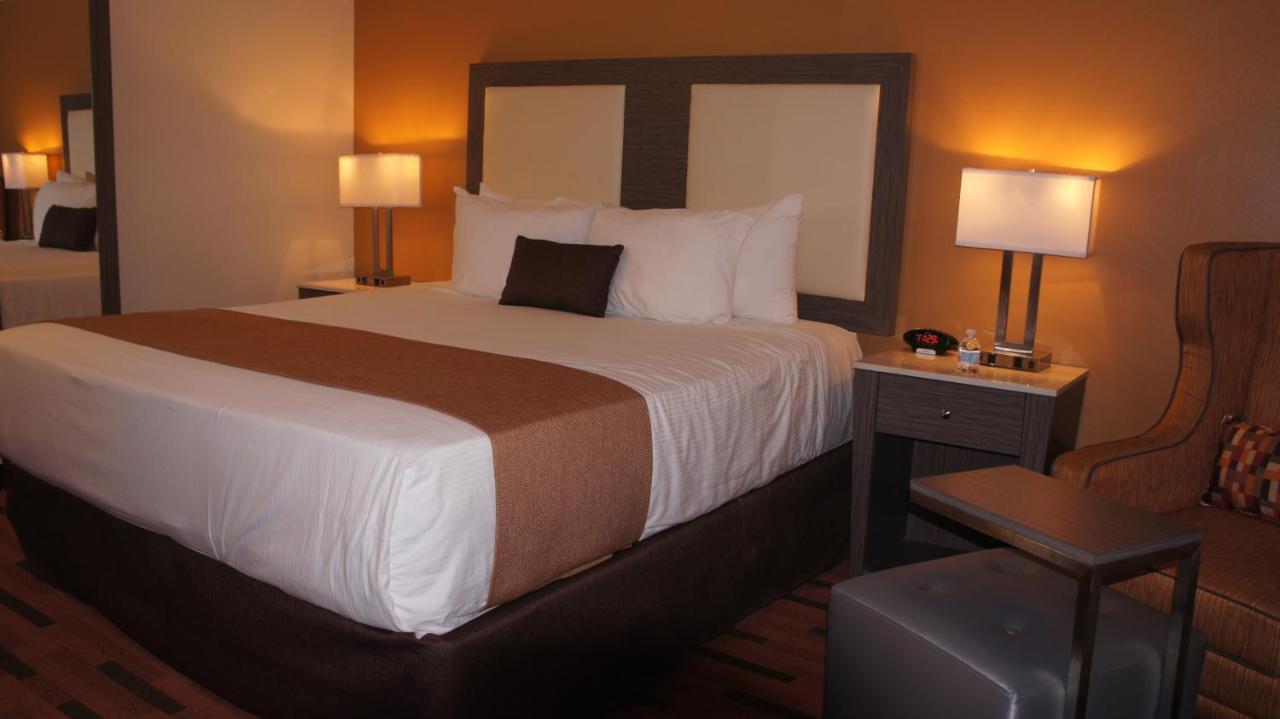 Hotel Baymont By Wyndham Chicago/Alsip Exterior foto